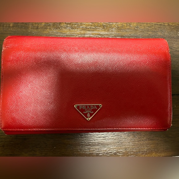 Prada Saffiano Red Wallet & Check cover - Picture 2 of 8